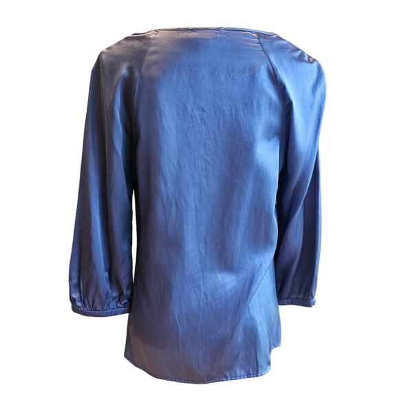 J. Jill Silk Blouse, Blue, Pleated, 52% Silk, 48% Cotton, Sz M - Picture 3 of 11